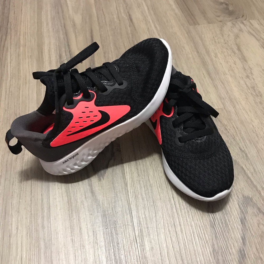 Nike shoes! Size 10.5C
